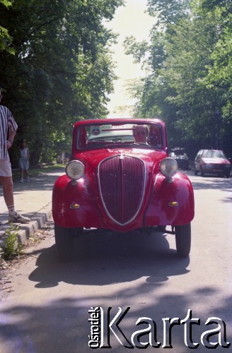 01.07.1995, Warszawa, Polska.
I Rajd o Puchar Prezesa TVP S.A. na Agrykoli.
Fot. Artur Polit, zbiory Fundacji Ośrodka KARTA