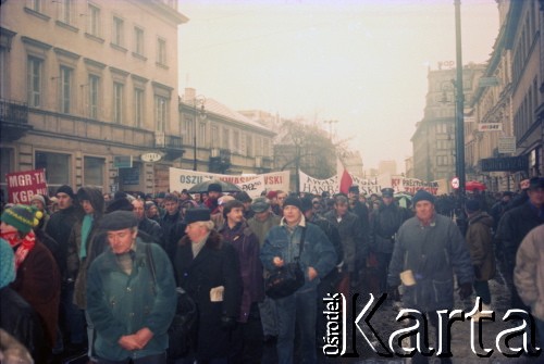 12.1995, Warszawa, Polska.
Manifestacja przeciwko prezydenturze Aleksandra Kwaśniewskiego.
Fot. Artur Polit, zbiory Fundacji Ośrodka KARTA