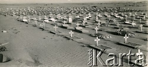 Po 1941, Tobruk, Libia.
Polski cmentarz wojenny.
Fot. NN, udostępnili Zofia i Julian Michalski, zbiory Ośrodka KARTA