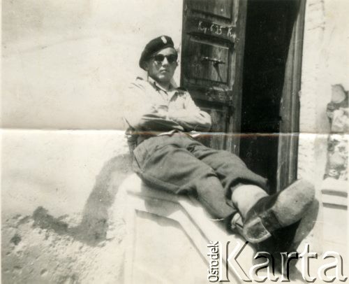 1945-1946, Włochy.
Jan Pawłowski z 8 Pułku Artylerii Przeciwlotniczej.
Fot. NN, udostępnili Barbara i Jan Pawłowscy, zbiory Ośrodka KARTA