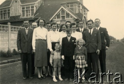 1955, Francja.
Znajomi Jana Pawłowskiego, zdjęcie wykonane podczas urlopu.
Fot. NN, udostępnili Barbara i Jan Pawłowscy, zbiory Ośrodka KARTA