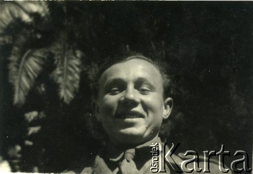 1945-1946, Włochy.
Jan Pawłowski z 8 Pułku Artylerii Przeciwlotniczej.
Fot. NN, udostępnili Barbara i Jan Pawłowscy, zbiory Ośrodka KARTA