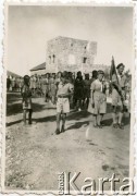 1946, Zuk Mikajil, Liban.
Dzień św. Jerzego, hufiec harcerski w drodze do kościoła.
Fot. NN, udostępniła Irena Godyń, zbiory Ośrodka KARTA