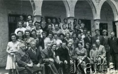 1947, Liban.
Nauczyciele i uczniowie polskiej szkoły.
Fot. NN, udostępnili Ewa i Stefan Petrusewiczowie, zbiory Ośrodka KARTA