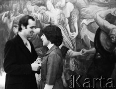 1981, Kraków, Polska.
Urząd Stanu Cywilnego, na zdjęciu Janusz Heitzman i Jolanta Orłowska.
Fot. Stanisław Kulawiak, zbiory Ośrodka KARTA.