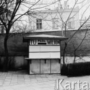 1981, Warszawa, Polska.
Informacja na kiosku Ruchu: 