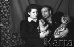 1955-1956, Workuta, Komi ASRR, ZSRR.
Więźniowie łagrów Wanda Kiałka (z domu Cejko) i Eugeniusz Cydzik.
Fot. NN, udostępnił Eugeniusz Cydzik w ramach projektu 