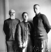 1955-1956, Workuta, Komi ASRR, ZSRR.
Zesłańcy: Zygmunt Sajdak (w środku) i Stanisław Kiałka (po prawej).
Fot. Eugeniusz Cydzik, udostępnił Eugeniusz Cydzik w ramach projektu 