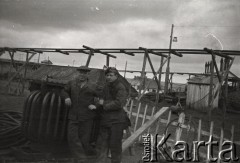 1955-1957, Workuta, Komi ASRR, ZSRR.
Łagiernicy pracujący w kopalni. Po prawej Eugeniusz Cydzik. 
Fot. NN, udostępnił Eugeniusz Cydzik w ramach projektu 