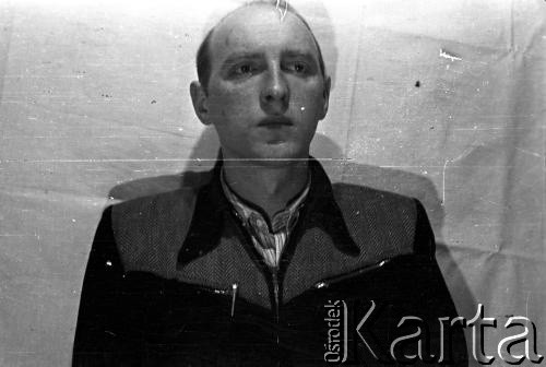 1955-1957, Workuta, Komi ASRR, ZSRR.
Portret zesłańca.
Fot. Eugeniusz Cydzik, udostępnił Eugeniusz Cydzik w ramach projektu 