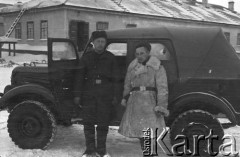 1955-1957, Workuta, Komi ASRR, ZSRR.
Mężczyźni przy samochodzie.
Fot. Eugeniusz Cydzik, udostępnił Eugeniusz Cydzik w ramach projektu 