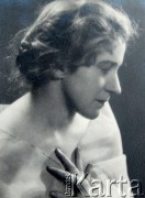 Lata 50., Pińsk, Białoruska SRR, ZSRR.
Portret Barbary Szymańskiej.
Fot. NN, zbiory Archiwum Historii Mówionej Ośrodka KARTA i Domu Spotkań z Historią, udostępniła Barbara Szymańska w ramach projektu 