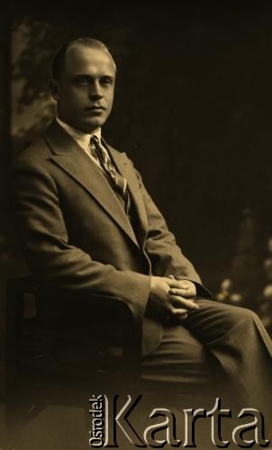 Ok. 1931, brak miejsca.
Portret Waldemara Lepy, męża Stanisławy Tyzenhold.
Fot. NN, zbiory Archiwum Historii Mówionej Ośrodka KARTA i Domu Spotkań z Historią, udostępnił Kazimierz Rudzit w ramach projektu 