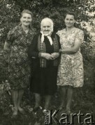 Lata 60./70., Wołmontowicze, Litewska SRR, ZSRR.
Fotografia rodzinna z archiwum prywatnego Ireny Sabulskiej z d. Parnerewskiej.
Fot. NN, zbiory Archiwum Historii Mówionej Ośrodka KARTA i Domu Spotkań z Historią, udostępniła Irena Sabulska w ramach projektu 