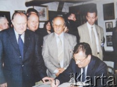 13.06.1996, Adampol (Polonezköy), Turcja.
Spotkanie Prezydenta RP Aleksandra Kwaśniewskiego z przedstawicielami Polonii w 