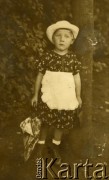 14.08.1934, Czerniowce, Rumunia.
Antonina Hopulele z domu Bartkiewicz.
Fot. NN, zbiory Archiwum Historii Mówionej Ośrodka KARTA i Domu Spotkań z Historią, udostępniła Antonina Hopulele w ramach projektu 