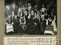 1913-1914, Kaczyka, Królestwo Rumunii.
Zespół taneczny 