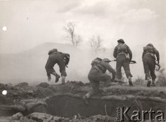 15.03.1944, Monte Cassino, Włochy.
Nowozelandczycy biorący udział w bitwie pod Monte Cassino.
Fot. NN, zbiory Instytutu Józefa Piłsudskiego w Londynie.
