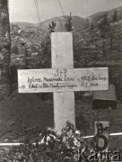 po 17.05.1944, rejon Monte Cassino, Włochy.
Bitwa pod Monte Cassino. Mogiła dowódcy 4 kompanii, kpt. Leona Michalewskiego, poległego 17 maja 1944 r.
Fot. NN, zbiory Instytutu Józefa Piłsudskiego w Londynie.
