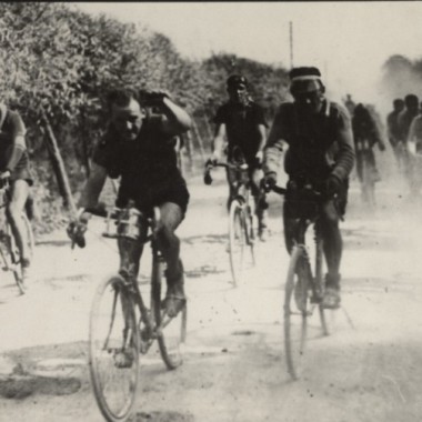 Fotografia z kolekcji Warszawskiego Towarzystwa Cyklistów