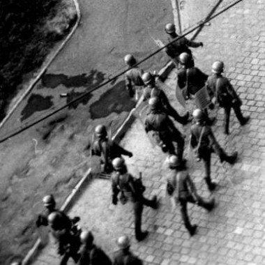 Fotografia z kolekcji tematycznej: niezależna manifestacja w Warszawie w dniu 3 maja 1982 roku